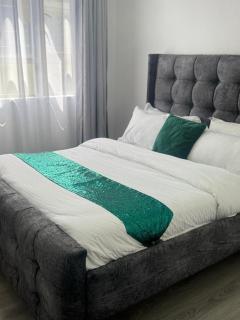 Cozy 1BR on Wood Avenue Kilimani - Nairobi - 4