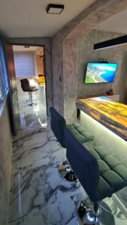 Stephany LUX Apartment - 9