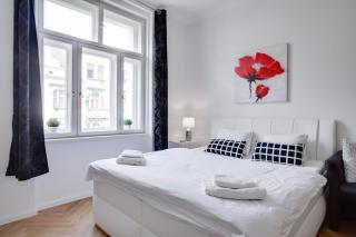 Charming studio apartment near the historic center - Prague - 5