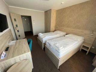 Hotel SPECTRUM - Trnava - 1