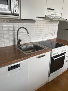 Cozy Top-Floor Studio in Turku - Near City Center - Turku - 6