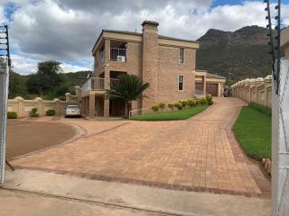 The 205 Executive Lodge - Burgersfort - 8