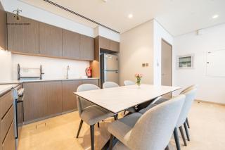 Dream Apartment with Fountain & Burj Khalifa View - 2