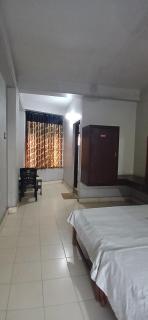 Manjeri Tourist Home - Manjeri - 8