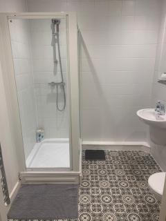 Spacious Central Penthouse Apartment With Parking - Manchester - 3