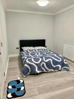 Double Room in Colindale With Shared Bathroom - Colindale - 0