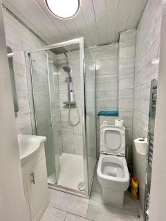 Double Room in Colindale With Shared Bathroom - Colindale - 6