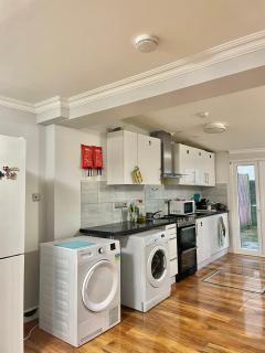 Double Room in Colindale With Shared Bathroom - Colindale - 4