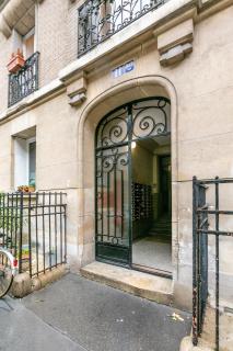 Refurbished Haussmannian apartment - Paris - 3