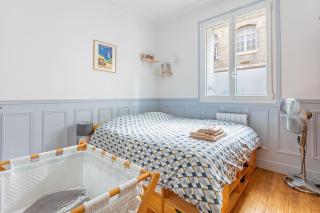 Refurbished Haussmannian apartment - Paris - 1