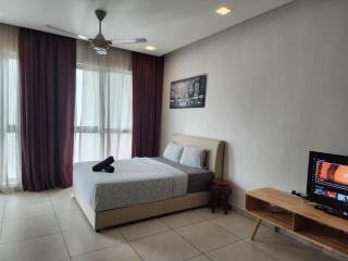 Regalia Suites Best Couples Studio KLCC - 1