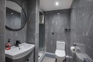 Apartment 1 The Keyes- Stylish & Spacious Apartment With Free Parking - 6
