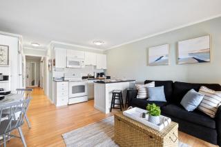 5 Min walk to the beach 1st floor condo Sleeps 4 - Hilton Head Island - 7