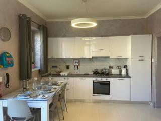 Luxury Apartment with Hot Tub - Is-Swieqi - 3