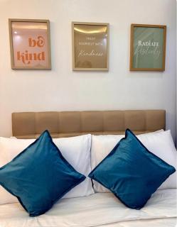 Condo Unit With Balcony in Manila - Manille - 2