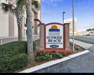 Sunrise Beach Condo -Gulf front- free beach chair service - Panama City Beach - 7