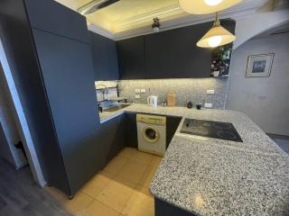 Luxury 1 Bedroom Sea Front Apartment - 6