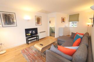 Quiet riverside apartment with views and parking- - Bristol - 0