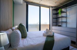Eighty2 on M Luxury Ocean View Apartment - 9