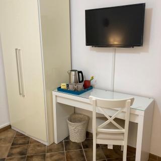 En-suite Quadruple Room-Giardino A Mare - 9
