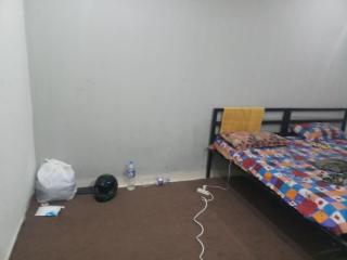 Husnain hostels Gujranwala - - 4