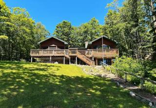 Spruce Haven home - Hayward - 0