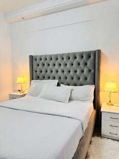 Fully 1 Bedroom Apartment in the quiet neighborhood of Kileleshwa on the 13th floor with washing machine - 2