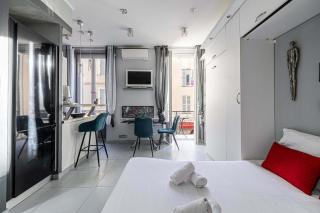 LE PETIT CENTRAL studio charmant avec petit balcon idéalement situé en plein centre-ville - Cannes - 3