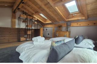Chalet Abeille 12 Guests • Hot Tub • Free Ski Bus - 6