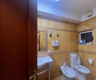 Helens Apartment - Tirana - 7
