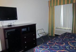 SureStay Plus by Best Western St. James Donaldsonville - 8
