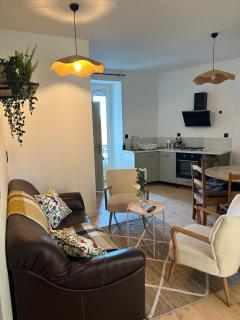 Appartement face au château - Murol - 3