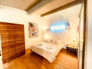 CHEZ BABOU studio d'artistes avec piscine, parking - Nîmes - 8