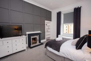 Stunning 2 Bed in Ideal Location - Glasgow - 8