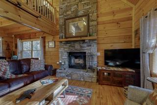 Hickory Creek Hideaway - Maggie Valley - 6