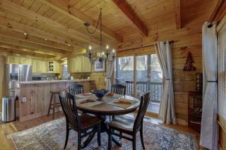 Hickory Creek Hideaway - Maggie Valley - 3
