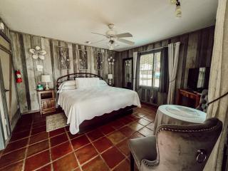 Gruene Cottages - New Braunfels - 7