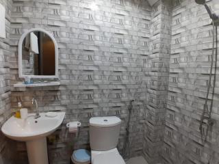 Bedroom-Simple and Comfortable-Colobane, Dakar - 4