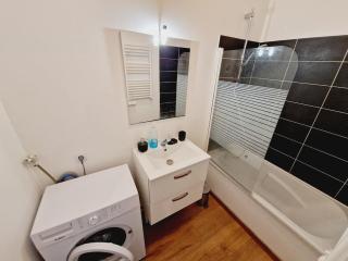 F3 Close to fully equipped center - Maubeuge - 1