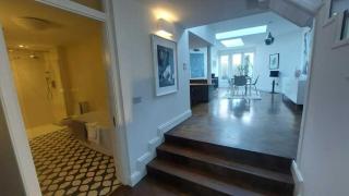 Stunning Unique & Elegantly Refurbed Seafront 2BD - Dublino - 0