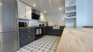 Stunning Unique & Elegantly Refurbed Seafront 2BD - Dublino - 8