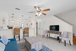 Beach Please, Townhome, Sleeps 4, Free Activities Included! - 4