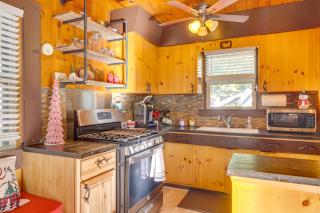 14 Mi to Slopes Long Barn Cabin with Fire Pit! - Long Barn - 5