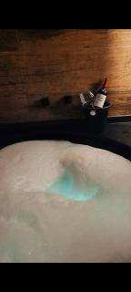 Morumbi, Apartamento Pub, SPA com hidromassagem, PISCINA Aquecida PRIVATIVA, LAREIRA, tudo que você precisa para descansar, trabalhar ou realizar aquela comemoração! Com total conforto e PRIVACIDADE! O Apt Nota 10 de SP! - São Paulo - 1