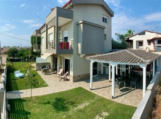 D&G Luxury Villa Nikiti - Nikiti - 9