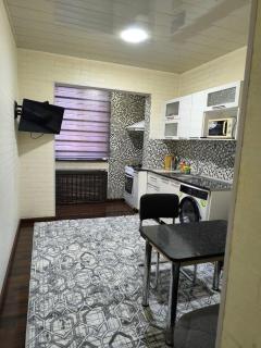 Aybek, Chekhova 21 - - 6