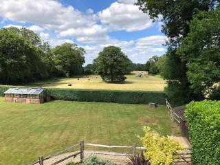 Modern Self-Contained 3 Bedroom Bungalow - 8