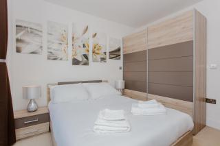 Brand New 2 Bedroom 2 Bath Flat at Brixton Station and O2 for Max 8 Guests - London - 1