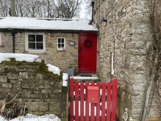 Storeys Cottage - Redmire - 9