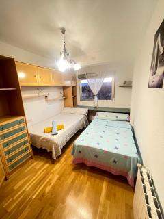 Habitaciones cómodas en la mejor zona de granada - Granada - 6